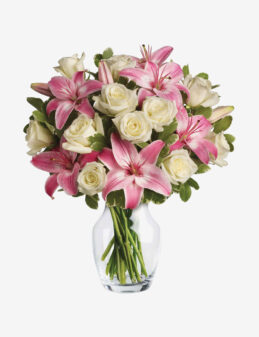 Ramo de Lirios y Rosas Blancas – Belleza Remolino