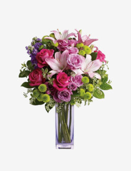Arreglo Mixto de Lirios y Rosas en Florero de Cristal – Jardín de Emociones